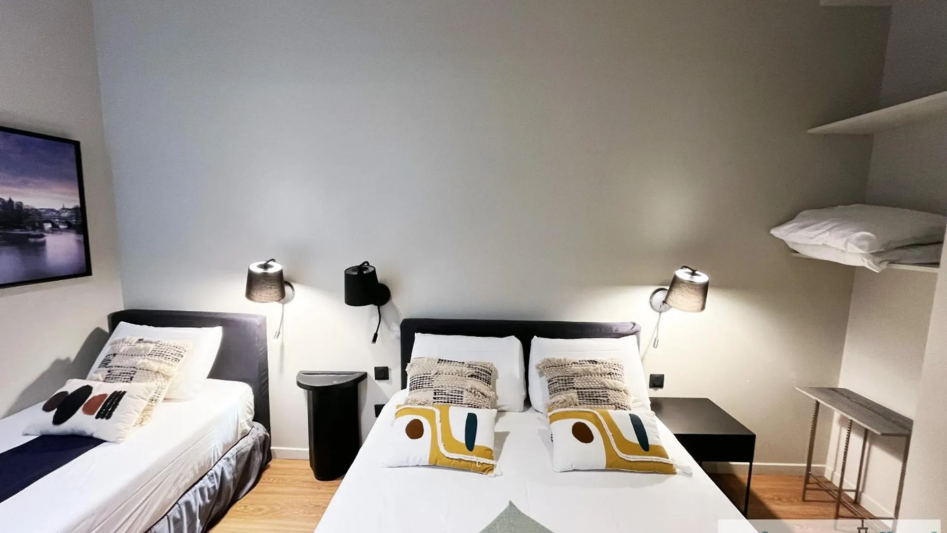 Urban Flat 110 - Luxury 3 Bedroom Near Galeries Lafayette Parijs 0*,