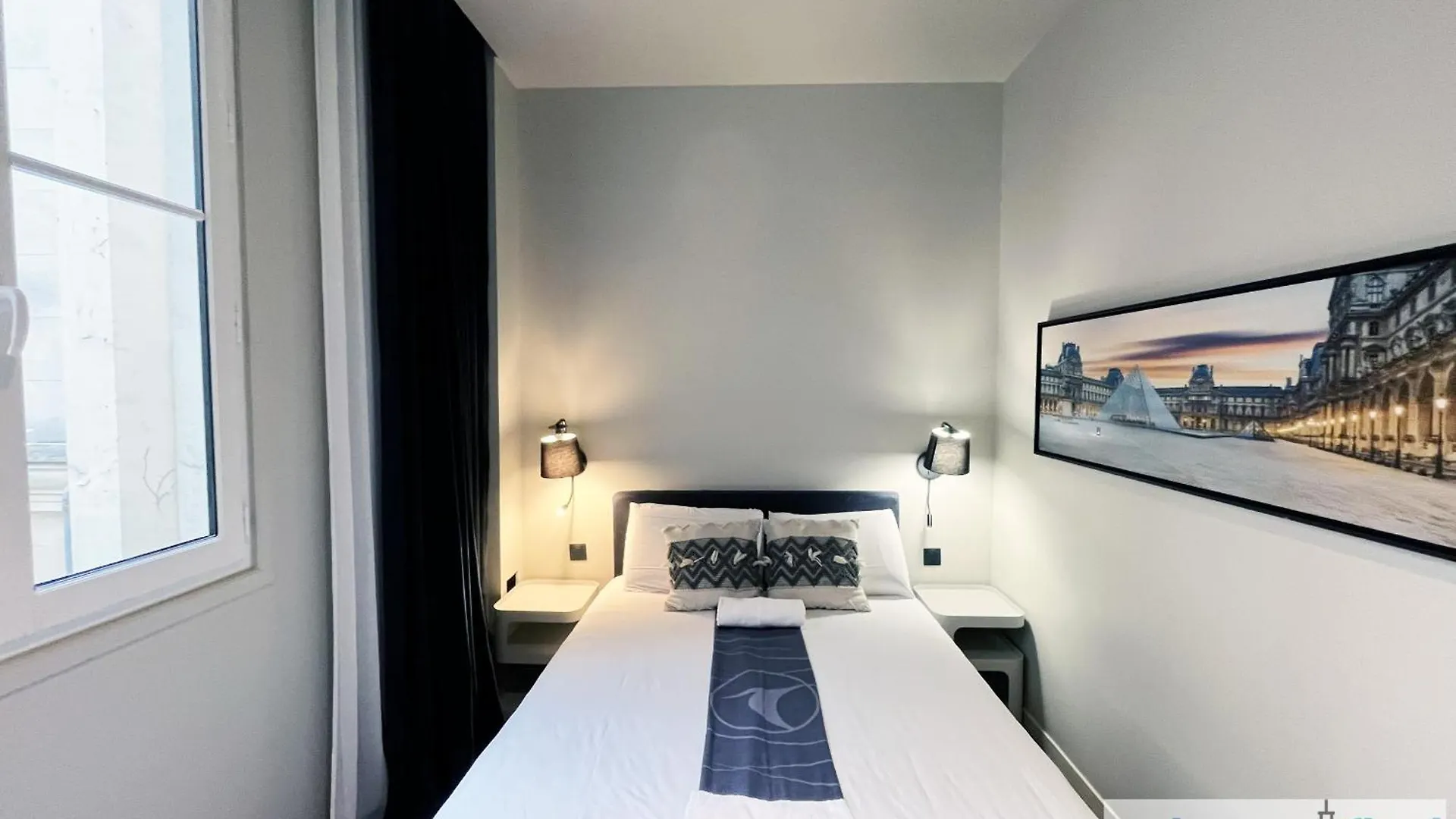 Apartment Urban Flat 110 - Luxury 3 Bedroom Near Galeries Lafayette Paris France